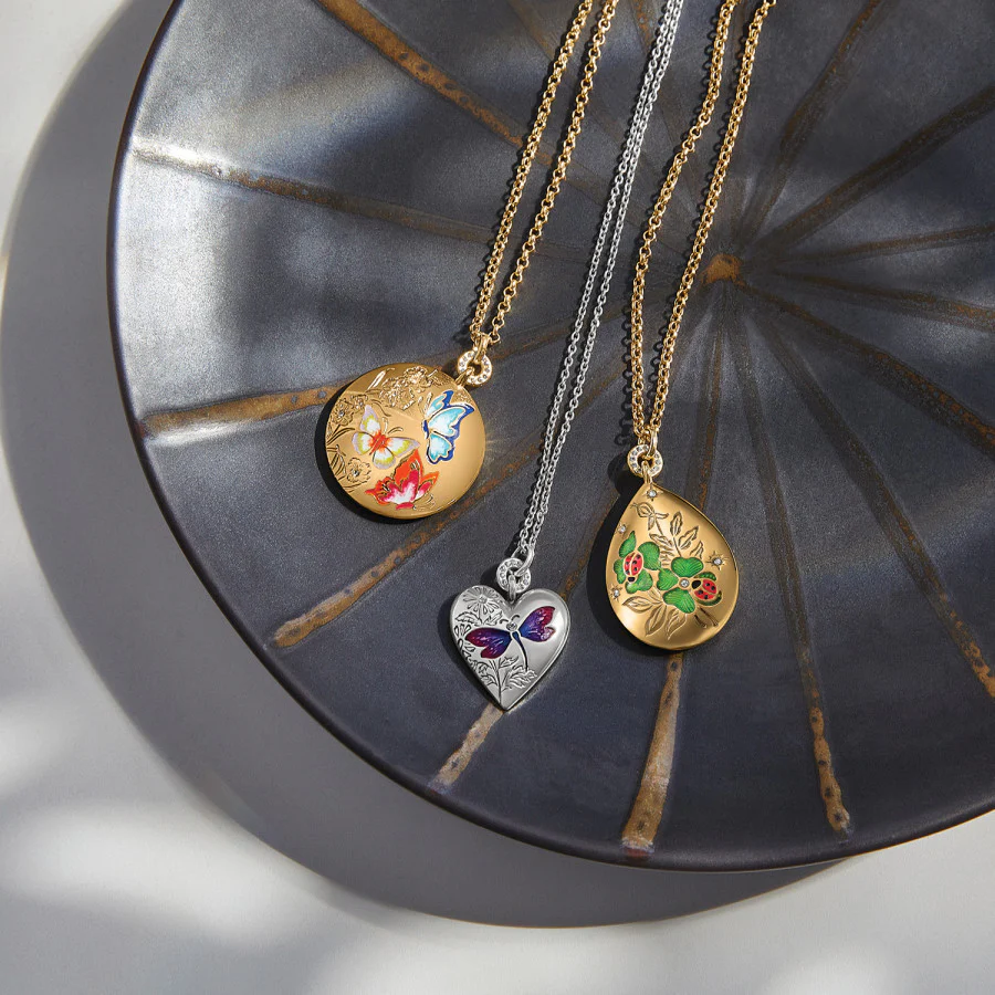 Garden's Splendour Butterfly Necklace - Image 4